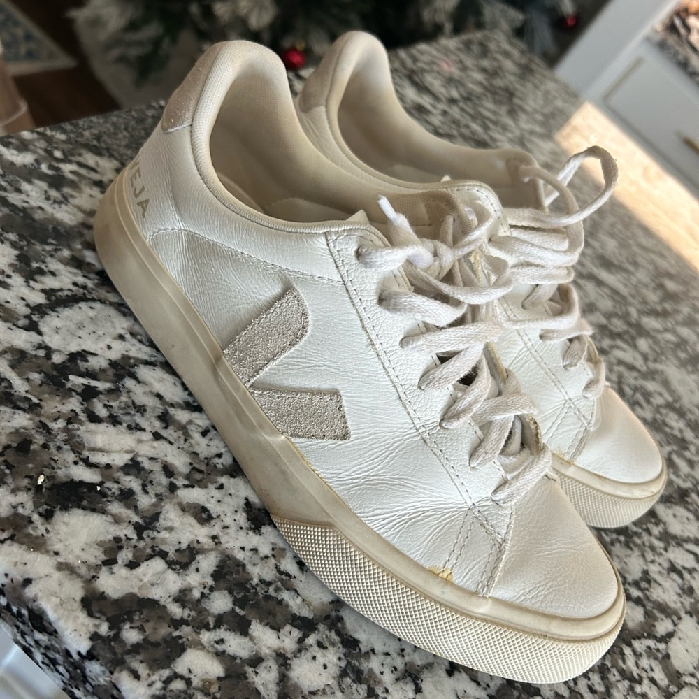 Veja Women's Cream Leather Sneakers